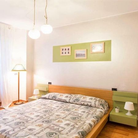 Isola Lagosta Apartment Mediolan Zewnętrze zdjęcie