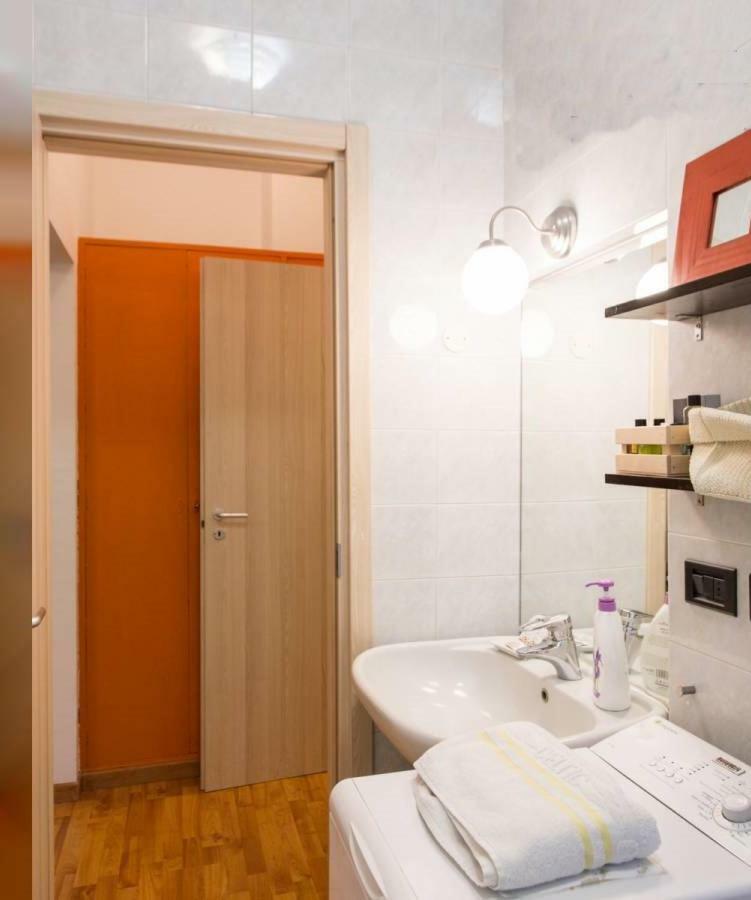 Isola Lagosta Apartment Mediolan Zewnętrze zdjęcie